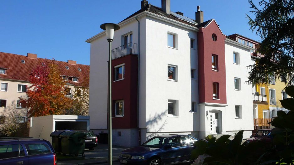 Immobilienmakler Bochum Gerdt Menne Haus kaufen Bochum Mehfamilienhaus in Bochum Langendreer hier Aussenansicht