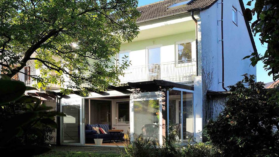 Immobilienmakler Bochum Gerdt Menne Haus kaufen Bochum Einfamilienhaus in Bochum Altenbochum hier Gartenansicht