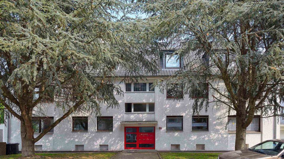 Immobilienmakler Bochum Gerdt Menne Haus kaufen Bochum Mehrfamilienhaus in Bochum Wattenscheid hier Aussenansicht