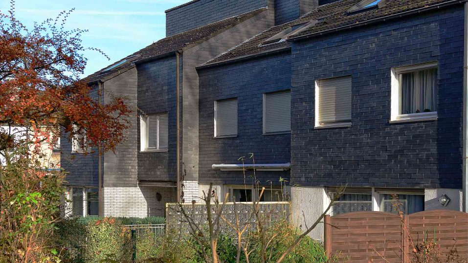 Immobilienmakler Bochum Gerdt Menne Haus kaufen Bochum Einfamilienhaus in Bochum Hiltrop hier Aussenansicht