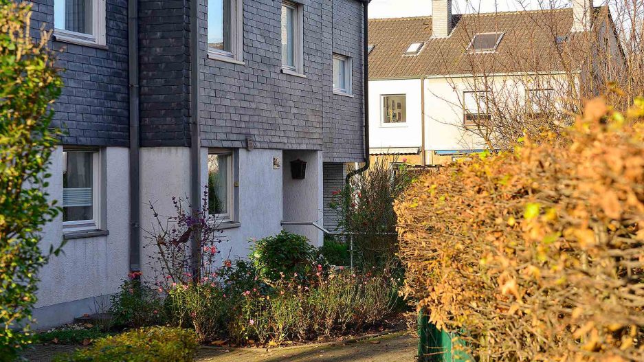 Immobilienmakler Bochum Gerdt Menne Haus kaufen Bochum Einfamilienhaus in Bochum Hiltrop hier Aussenansicht
