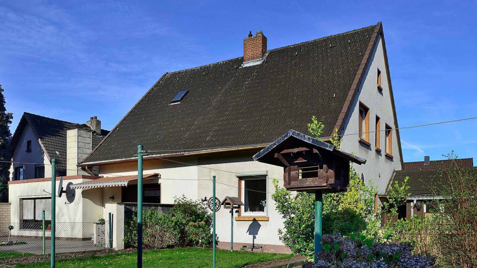 Immobilienmakler Bochum Gerdt Menne Haus kaufen Bochum Siedlungshaus in Bochum Hordel hier Aussenansicht