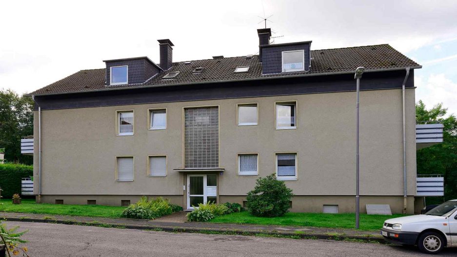 Immobilienmakler Bochum Gerdt Menne Haus kaufen Bochum Mehrfamilienhaus in Bochum Horstede hier Aussenansicht