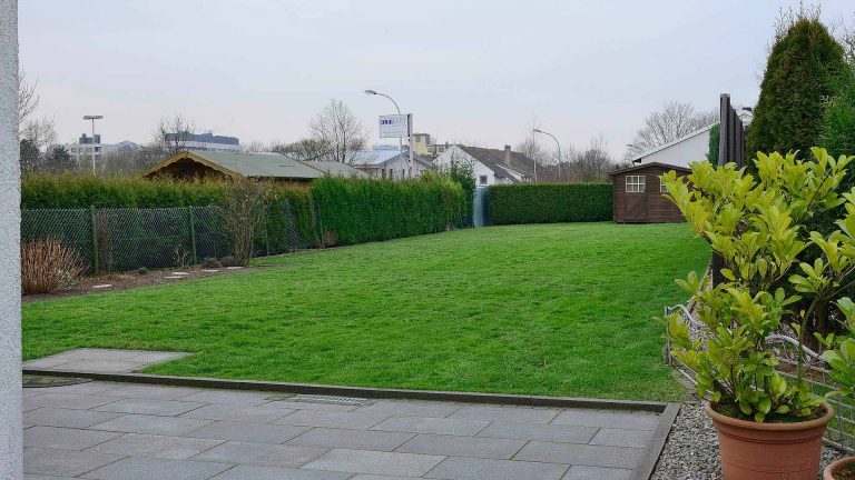Immobilienmakler Bochum Gerdt Menne Haus kaufen Bochum Siedlungshausdhaus in Bochum Weitmar hier Aussenansicht