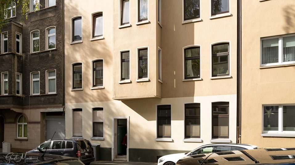 Immobilienmakler Bochum Gerdt Menne Haus kaufen Bochum Mehrfamilienhaus in Bochum Hamme hier Aussenansicht