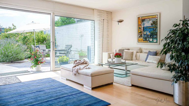 Immobilienmakler Bochum Gerdt Menne Haus kaufen Bochum Reihenendhaus in Hattingen hier Wohnzimmer