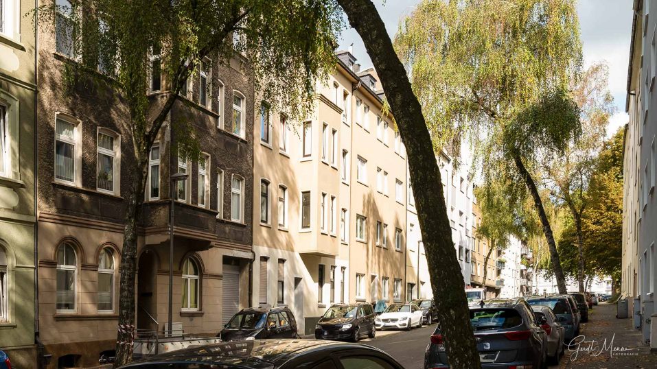 Immobilienmakler Bochum Gerdt Menne Haus kaufen Bochum Mehrfamilienhaus in Bochum Hamme hier Aussenansicht
