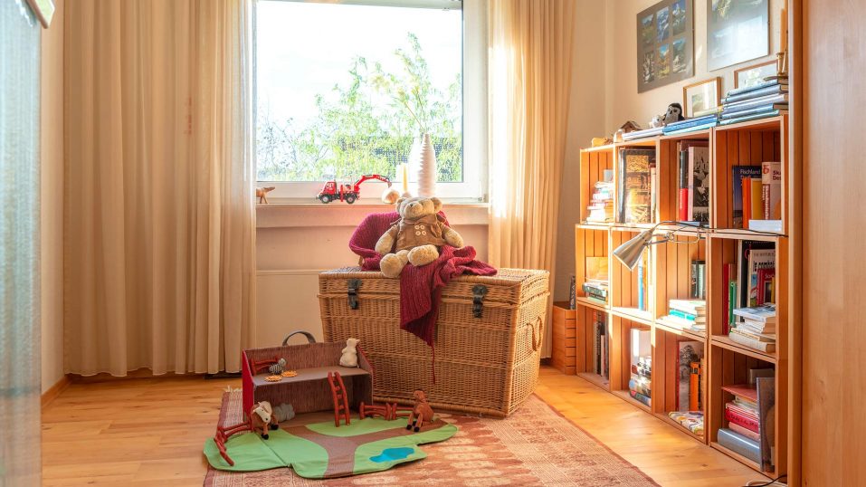 Immobilienmakler Bochum Gerdt Menne Wohnung kaufen Bochum Wohnung in Bochum Altenbochum hier Ansicht Kinderzimmer