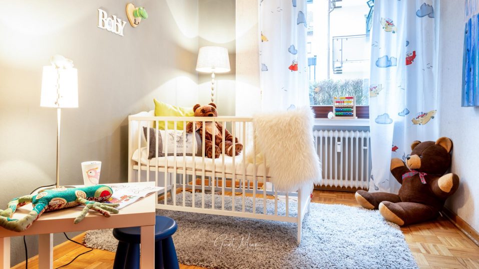 mmobilienmakler Bochum Gerdt Menne Haus kaufen Bochum Mehrfamilienhaus in Bochum Dahlhausen hier Kinderzimmer