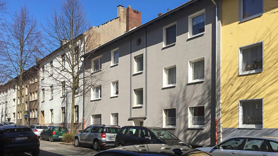 Immobilienmakler Bochum Gerdt Menne Haus kaufen Bochum Mehrfamilienhaus in Bochum Hamme hier Strassenansicht