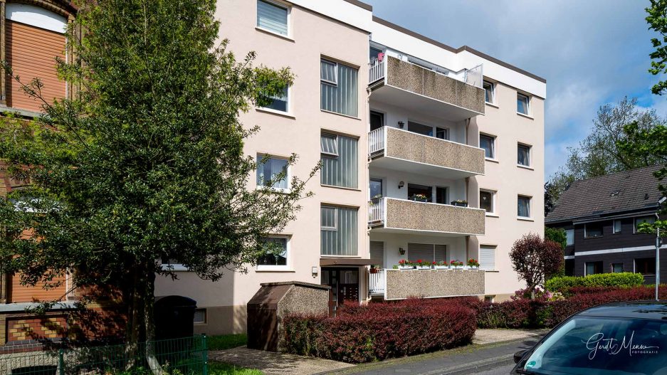 ImmobilienMakler Gerdt Menne Bochum Wohnung kaufen Bochum Wohnung in Bochum-Linden hier Ansicht Hausansicht