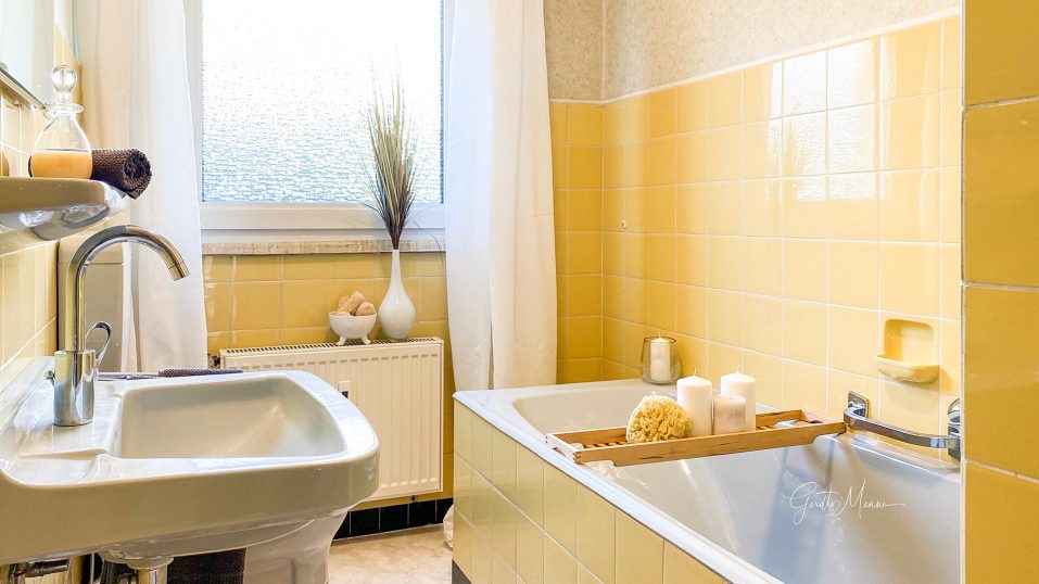Immobilienmakler Bochum Gerdt Menne Haus kaufen Bochum Zweifamilienhaus in Bochum-Stiepel hier Ansicht Bad