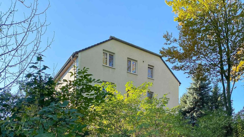 Immobilienmakler Bochum Gerdt Menne Wohnung kaufen Bochum Wohnung in Bochum-Weitmar hier Ansicht Parkseite
