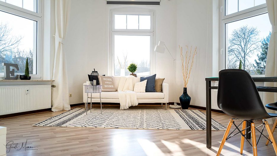 Immobilienmakler Bochum Gerdt Menne Wohnung kaufen Bochum Wohnung in Bochum-Hamme hier Ansicht Wohnzimmer