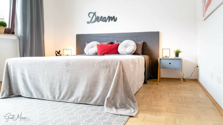 Immobilienmakler Bochum - Gerdt Menne Immobilien Immobilienmakler Bochum Gerdt Menne Haus kaufen Bochum groesseres Reihenmittelhaus in Bochum Wiemelhausen hier Ansicht Schlafzimmer