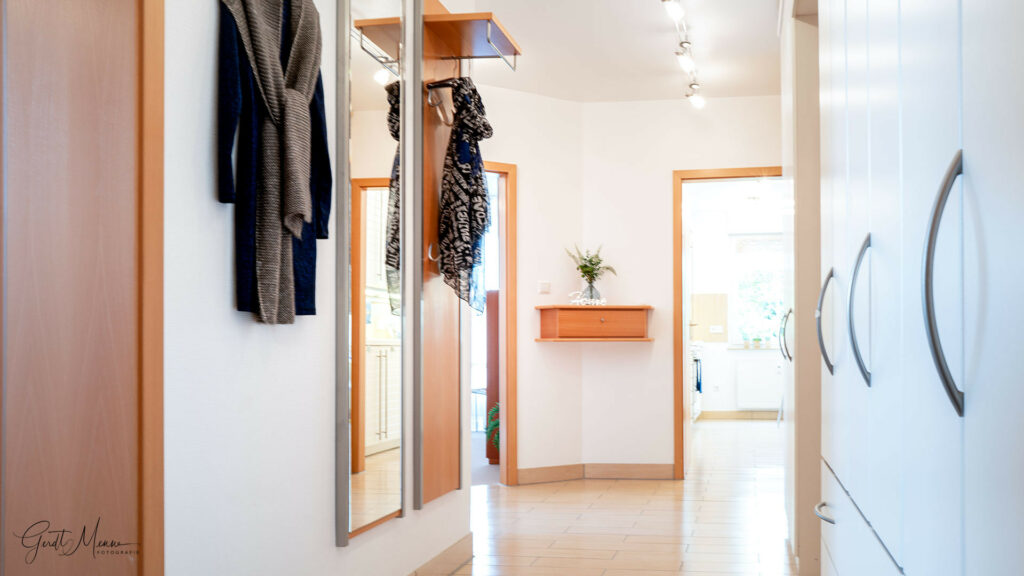 Immobilienmakler Bochum Gerdt Menne Eigentumswohnung kaufen in BO Gerthe 5a hier Ansicht Flur