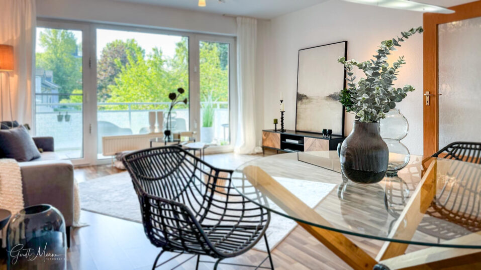 Immobilienmakler Bochum Gerdt Menne EigentumsWohnung kaufen in BO-Wiemelhausen hier 3 Detail Wohnzimmer
